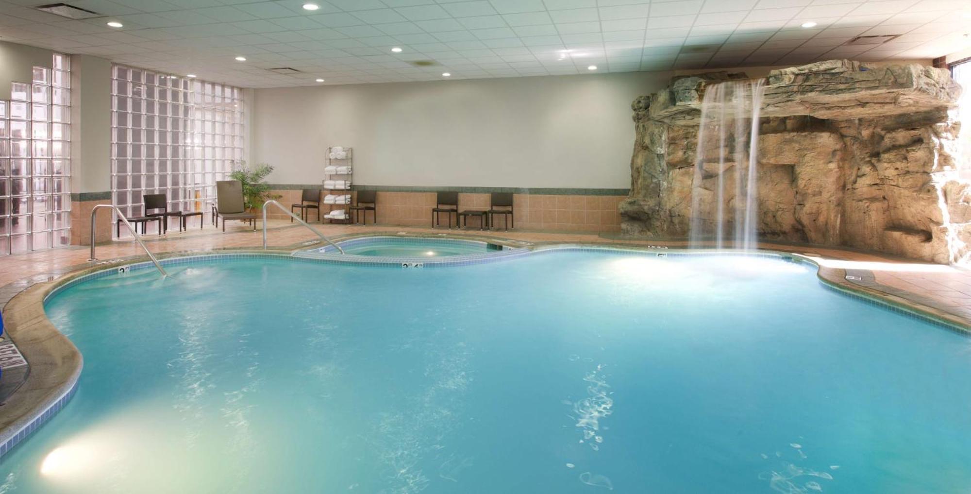 Embassy Suites By Hilton Detroit - Livonia/Novi Kültér fotó