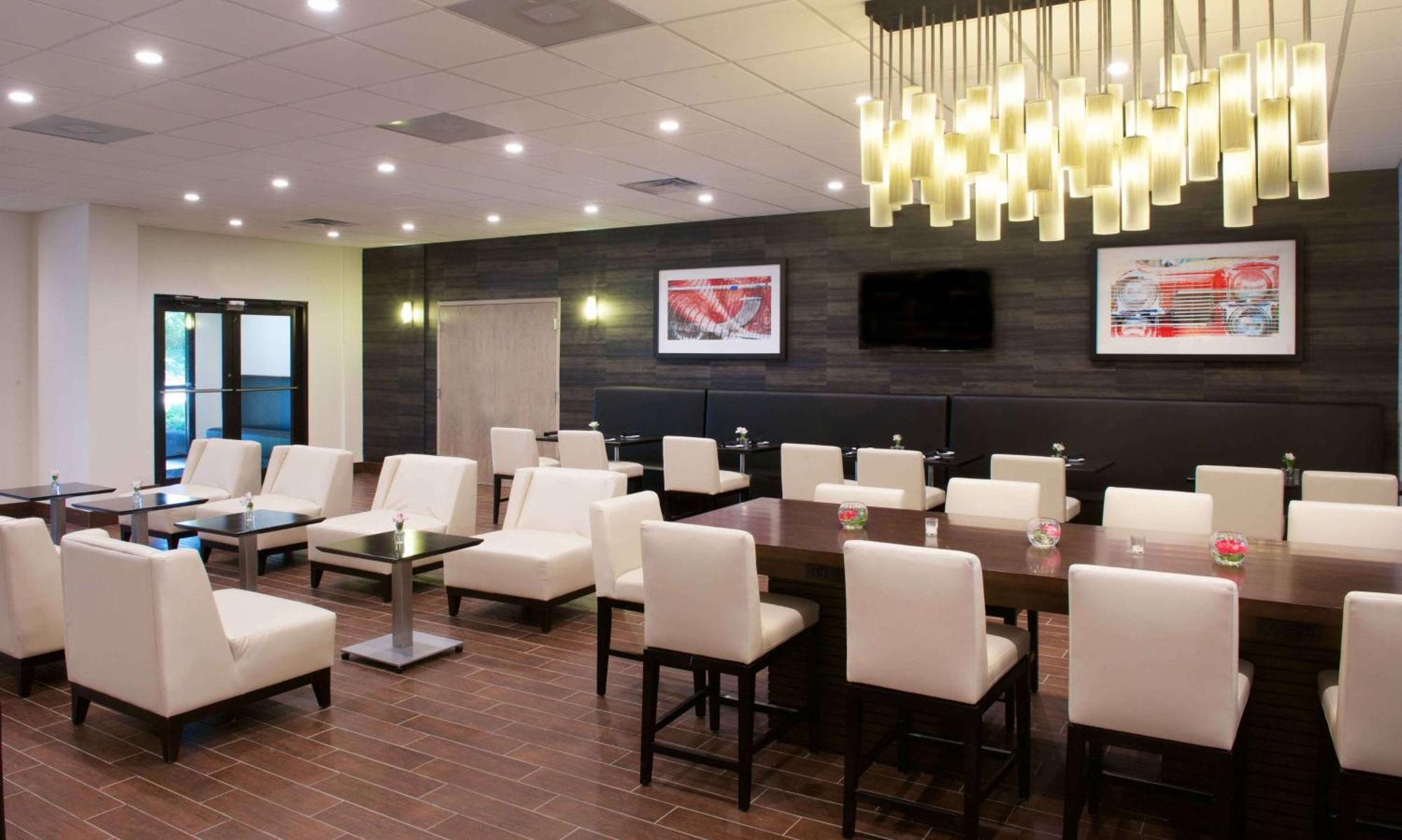Embassy Suites By Hilton Detroit - Livonia/Novi Kültér fotó