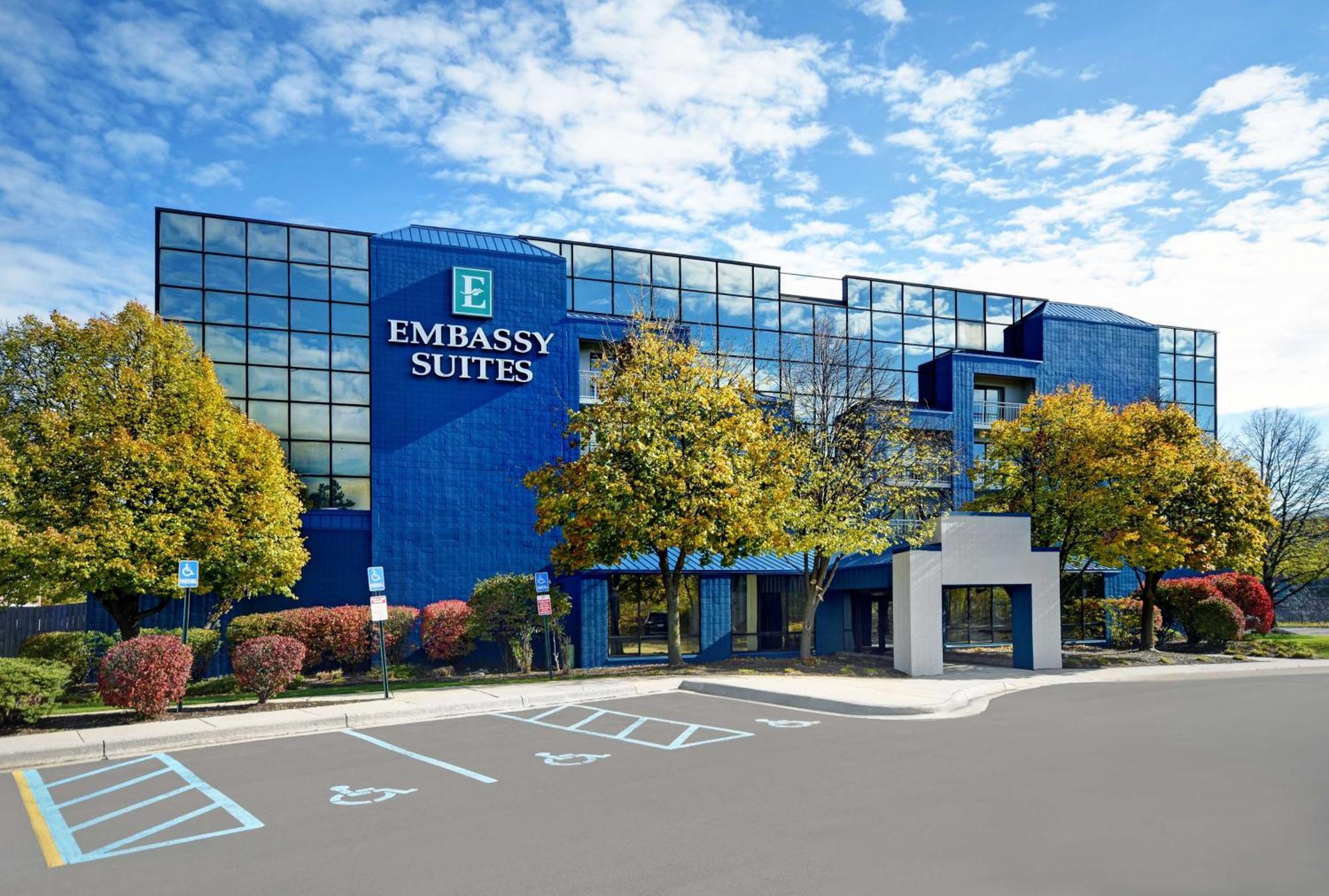 Embassy Suites By Hilton Detroit - Livonia/Novi Kültér fotó